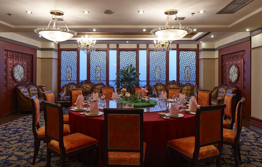 Yinhe Dynasty Hotel 成都 エクステリア 写真
