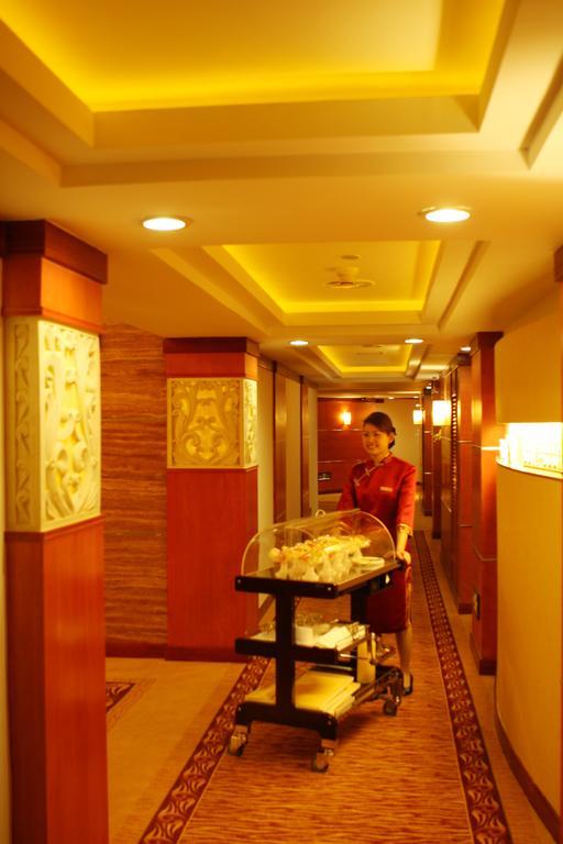 Yinhe Dynasty Hotel 成都 エクステリア 写真